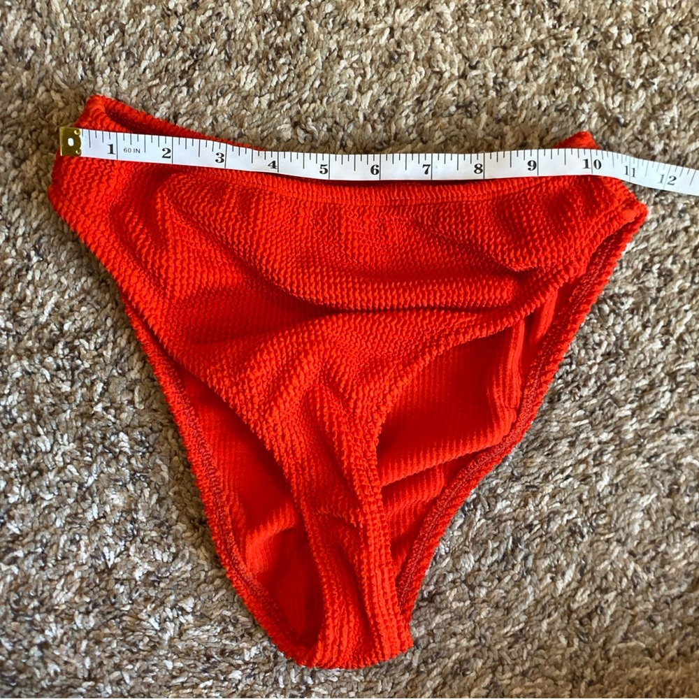 Good American Crinkle Textured Bikini Red Size 1/2 - Picture 6 of 11